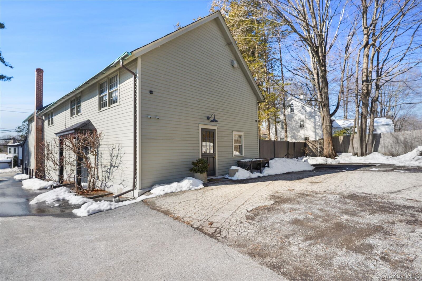Property Photo:  259 Westchester Avenue  NY 10576 