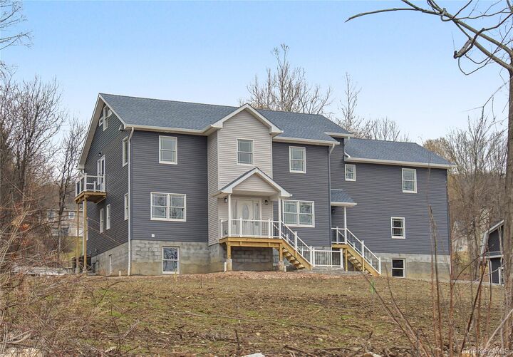 Property Photo:  686 Depot Hill Road  NY 12570 