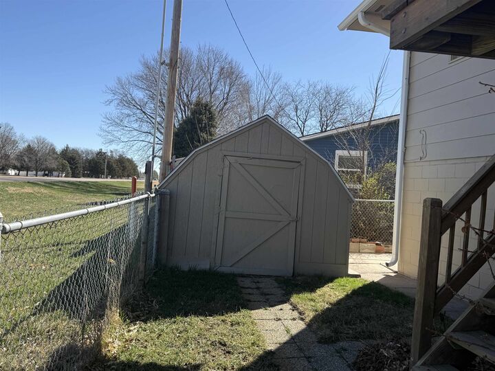 Property Photo:  117 Bronco Rd  NE 69143 