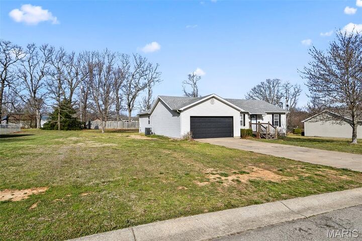 Property Photo:  2125 Cedarwood Court  MO 65536 