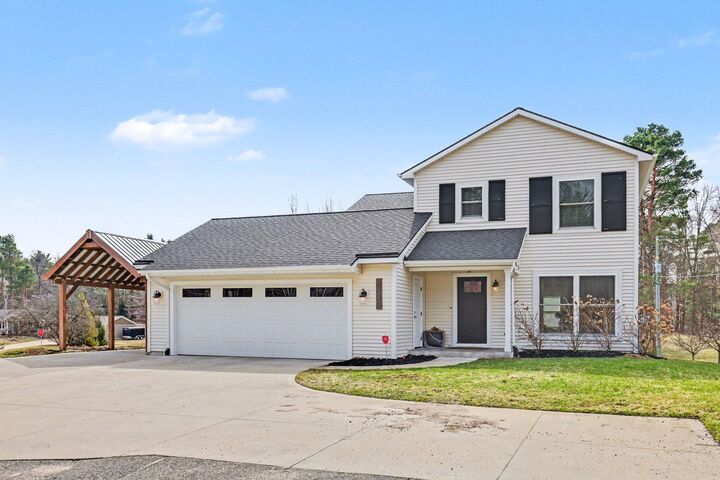 Property Photo: 4480 Knapp Street NE MI 49525