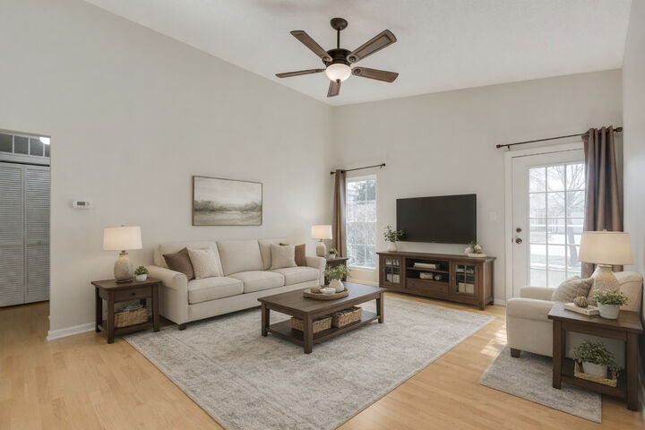 Property Photo: 314 Whitewood Drive IL 60107