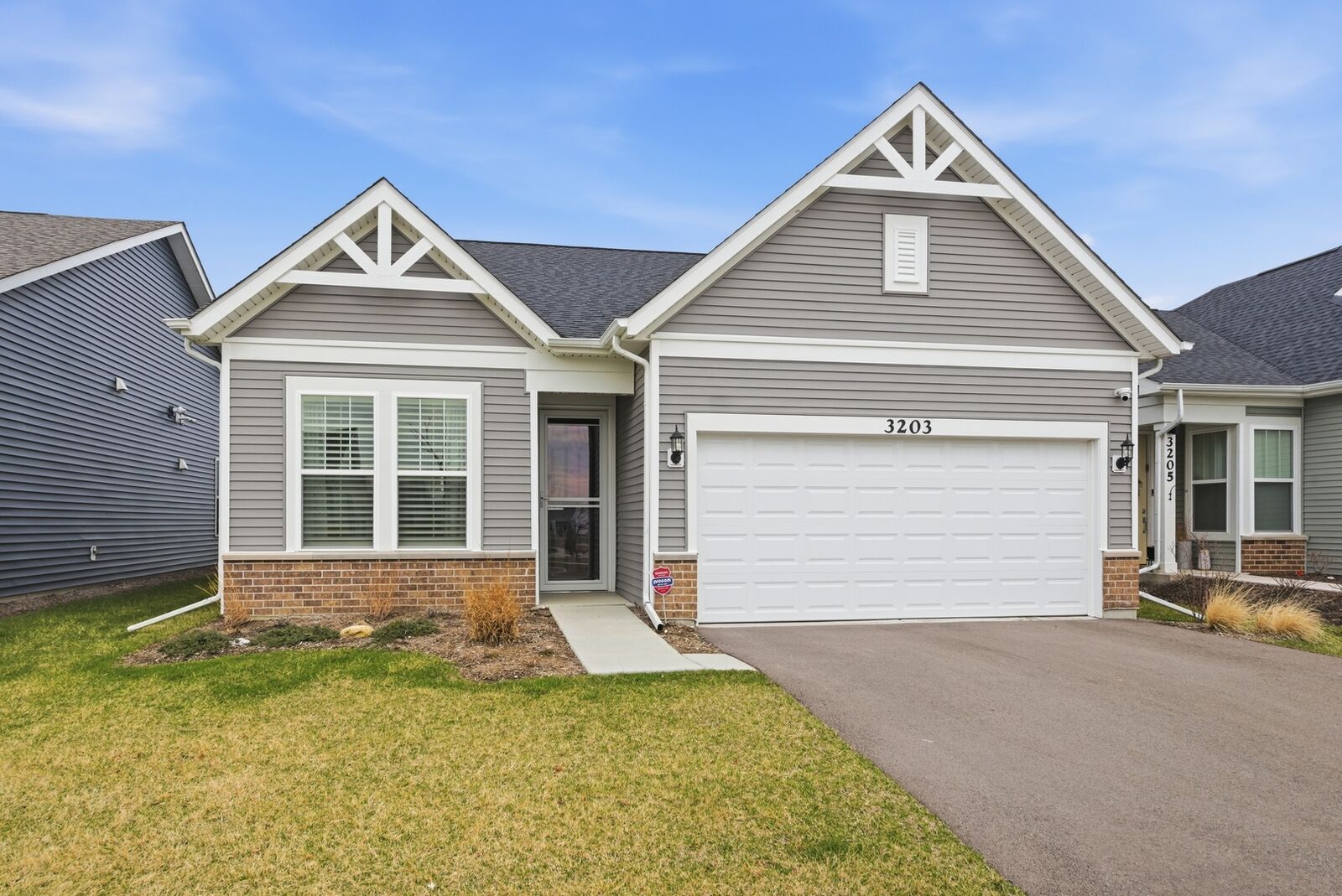 Property Photo:  3203 Sweetgrass Circle  IL 60503 