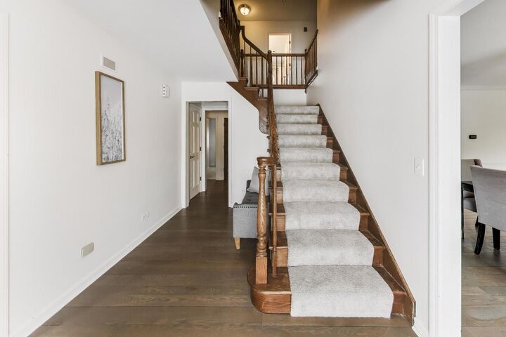 Property Photo:  6240 Sleepy Hollow Lane  IL 60532 