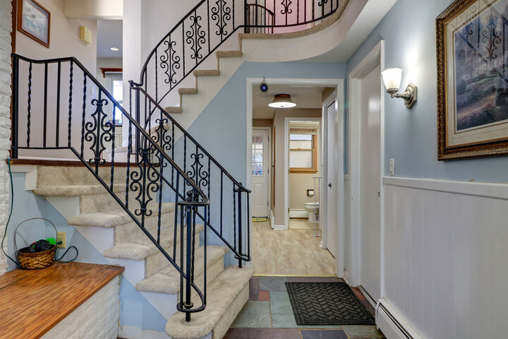 Property Photo:  1411 2nd Avenue  IA 52730 