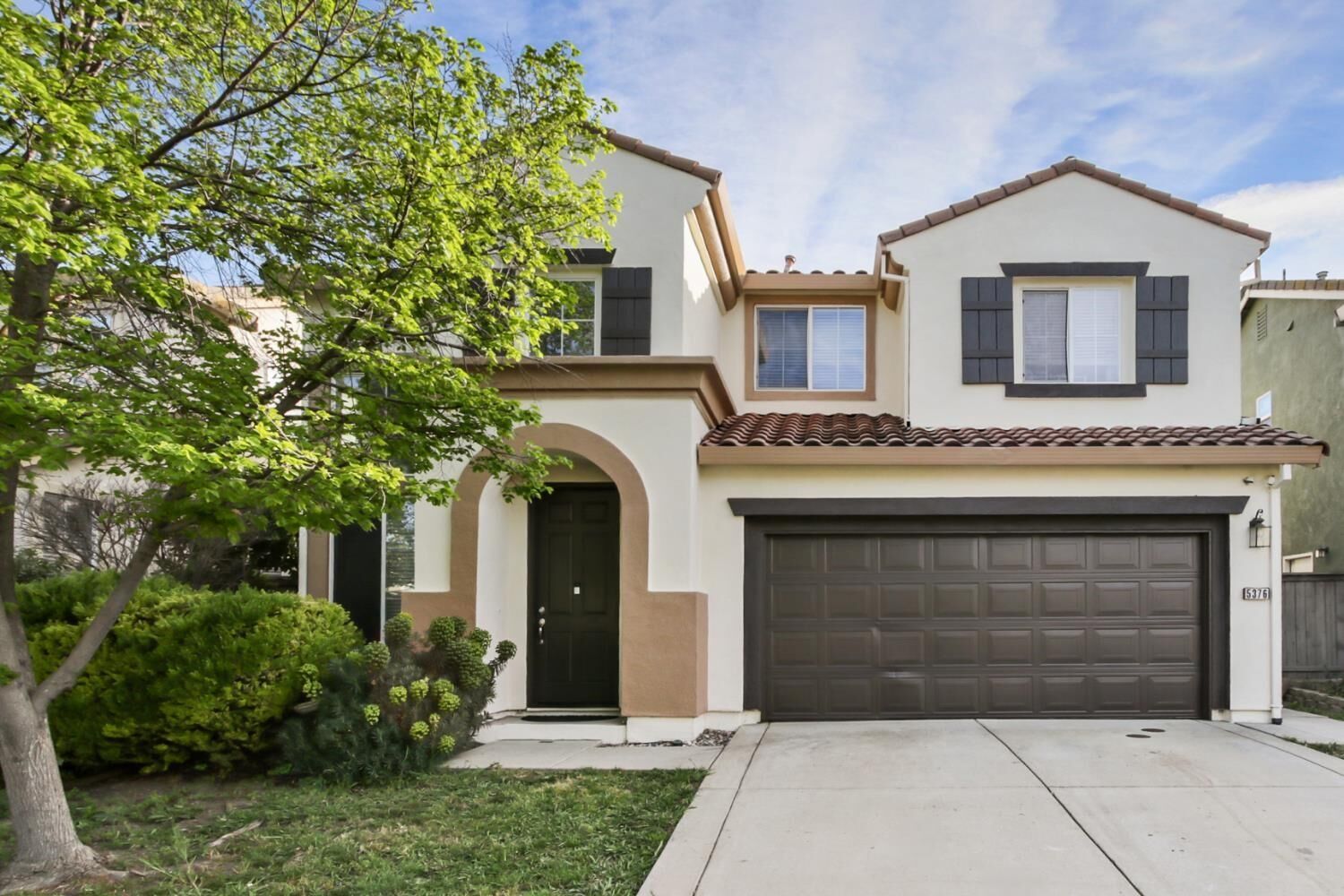 Property Photo:  5376 Nickman Way  CA 95835 