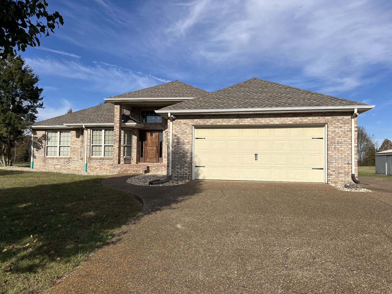 Property Photo:  3716 Scottsville Rd  TN 37083 