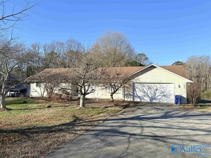 Property Photo: 829 10th Street NW AL 35016