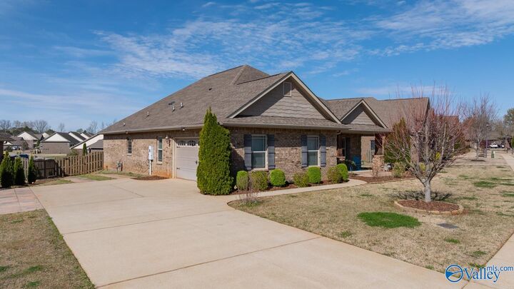 Property Photo: 20 Cypress Grove Lane SW AL 35824