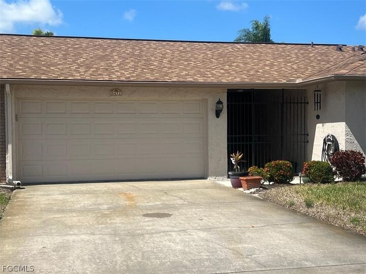 Property Photo:  5471 Capbern Court  FL 33919 