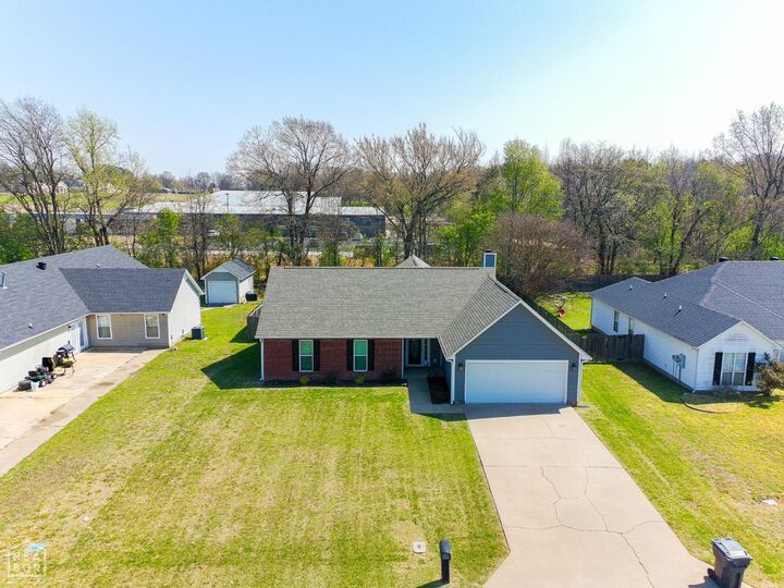 Property Photo: 1710 Hibiscus Court AR 72405