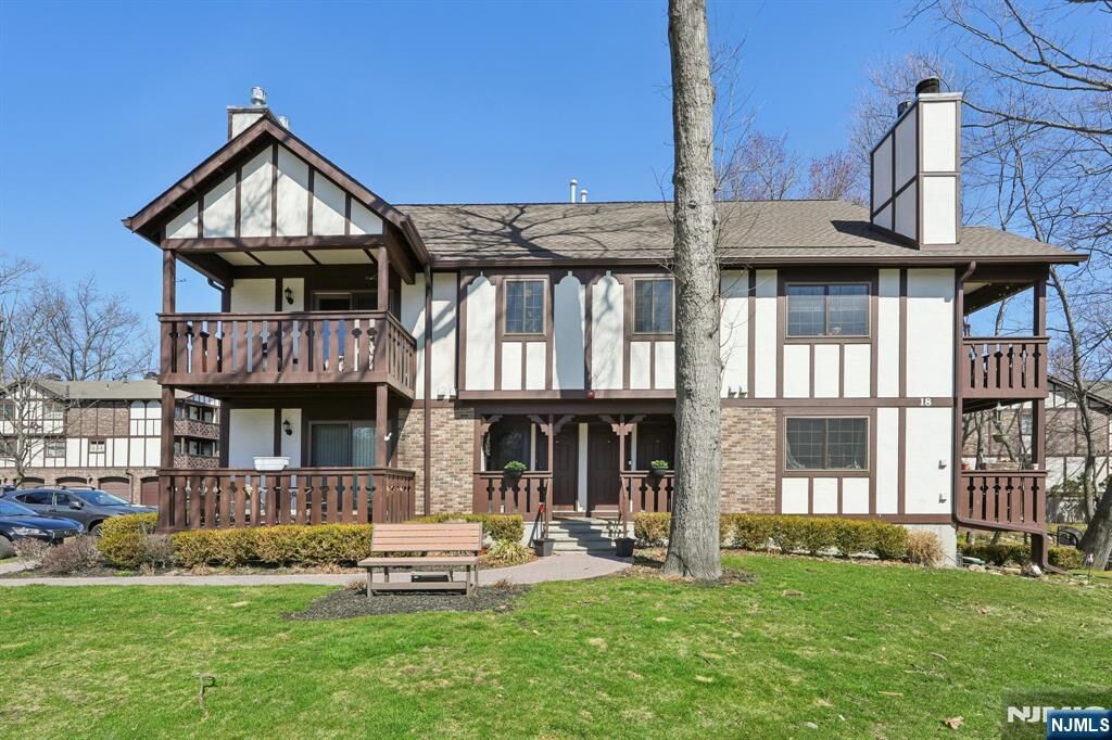 Property Photo: 1810 Faulkner Court NJ 07430