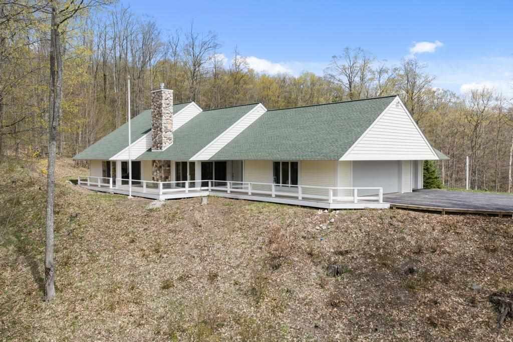 Property Photo:  1750 Boyne Cove  MI 49712 