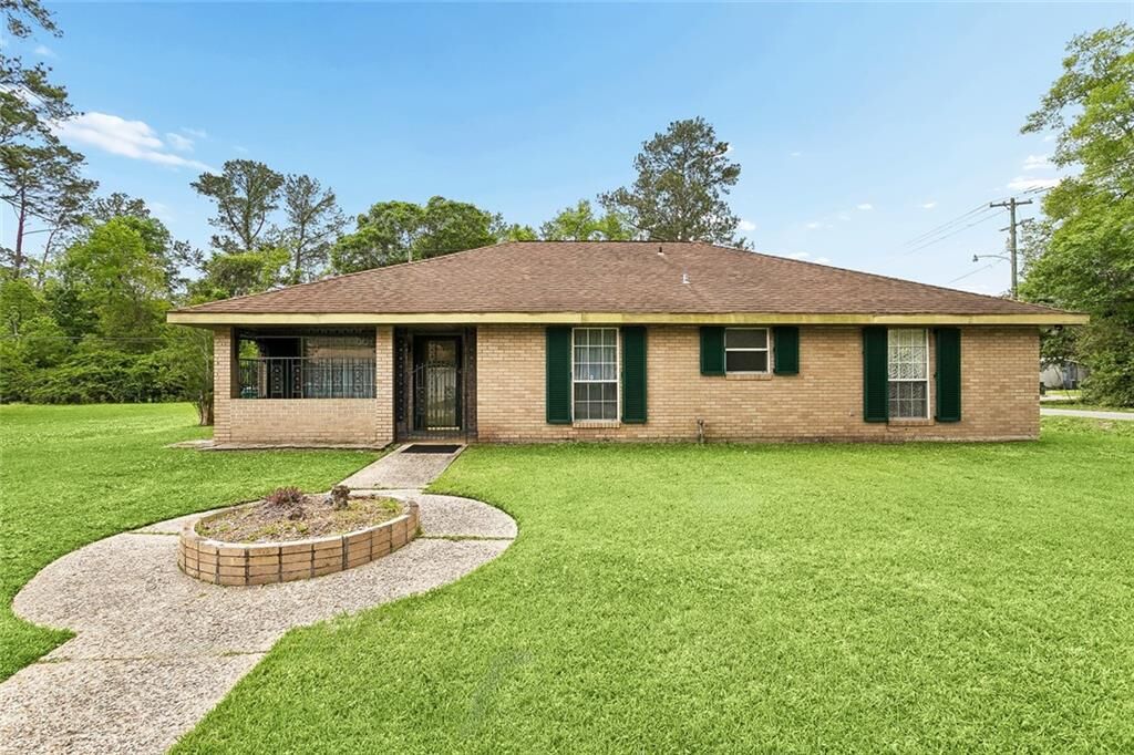 Property Photo:  1763 McArthur Drive  LA 70460 