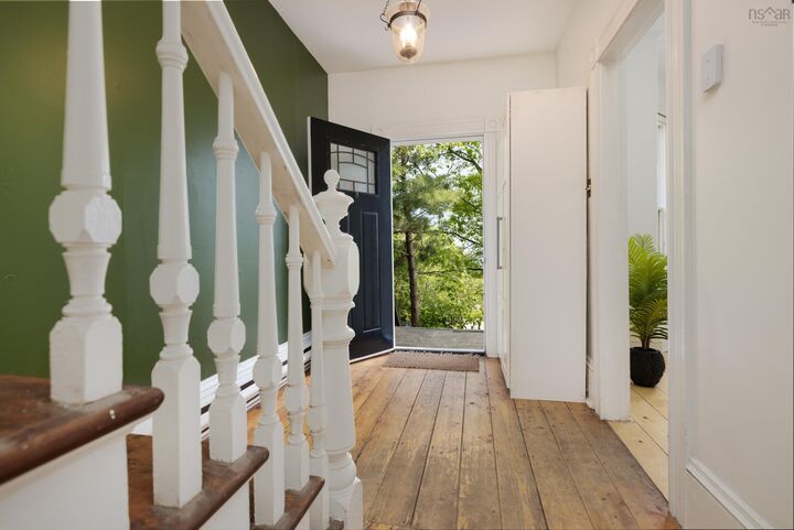 Property Photo:  17 Pleasant Street  NS B4A 1W8 