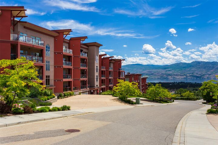 Property Photo:  3205 Skyview Lane 407  BC V4T 3J3 