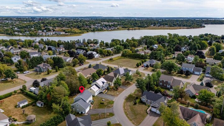 Property Photo:  55 Sheffield Crescent  PE C1E 2G8 