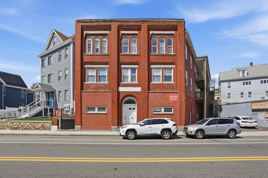 Property Photo:  176 Ferry St 3L  MA 02149 