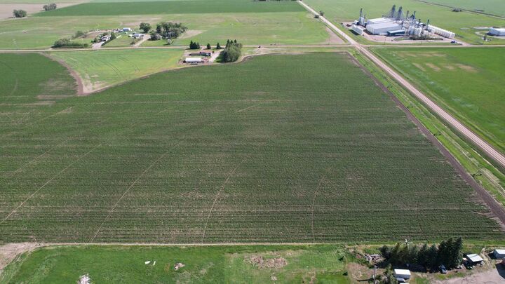 Property Photo: 212072 Twp Rd 9-4 AB T1J 5R2