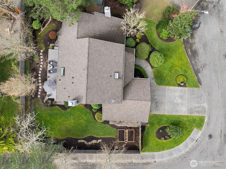 Property Photo:  4079  240th Place SE  WA 98029 