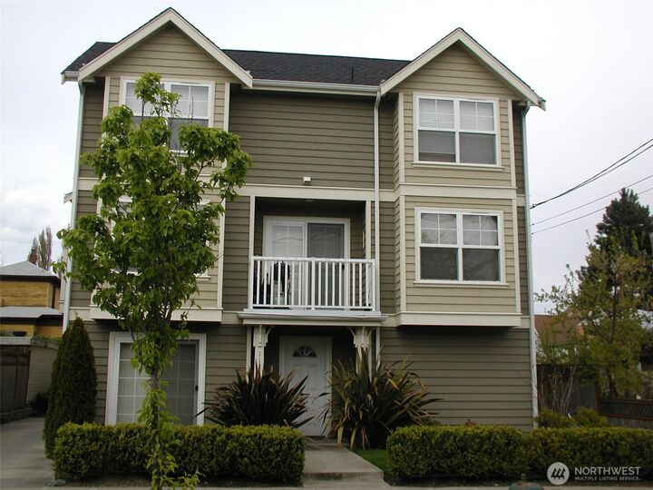 Property Photo:  1124 NW 56th Street  WA 98107 