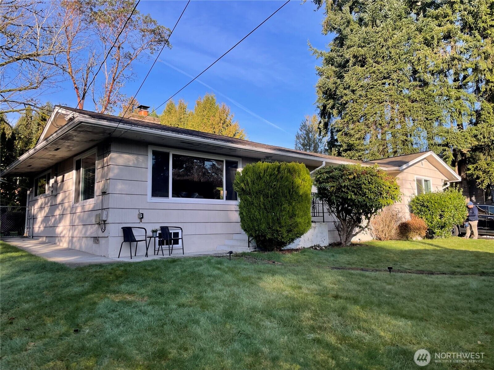 Property Photo:  19935  55th Avenue NE  WA 98155 