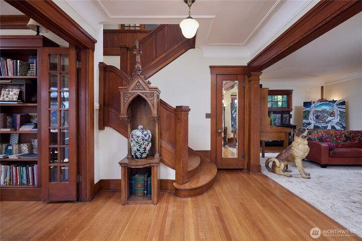 Property Photo:  1041  Alvarado Terrace  WA 99362 