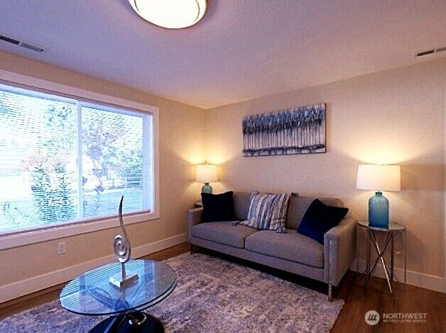 Property Photo:  23004  52nd Avenue W  WA 98043 