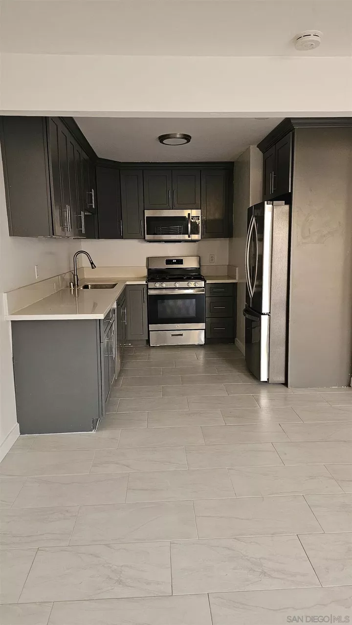 Property Photo:  5914 Streamview Dr  CA 92105 