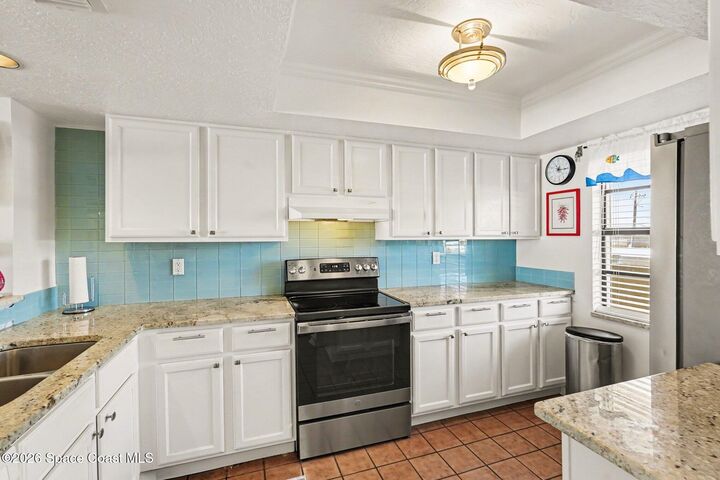 Property Photo:  1095 N Highway A1a  FL 32903 