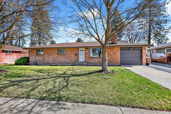 Property Photo:  6606 N Audubon St  WA 99208 