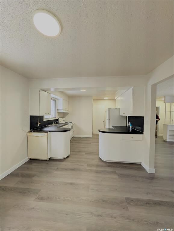 Property Photo: 448 6th Avenue NW SK S9H 0Y3
