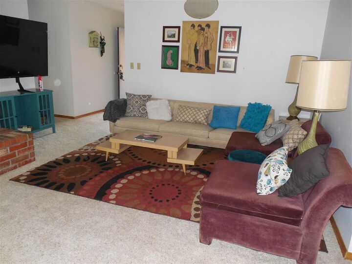 Property Photo: 1000 E Franklin Avenue OK 74075