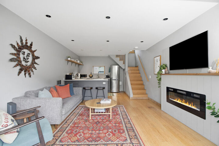 Property Photo:  280 S 3rd Ave 13  ID 83340 