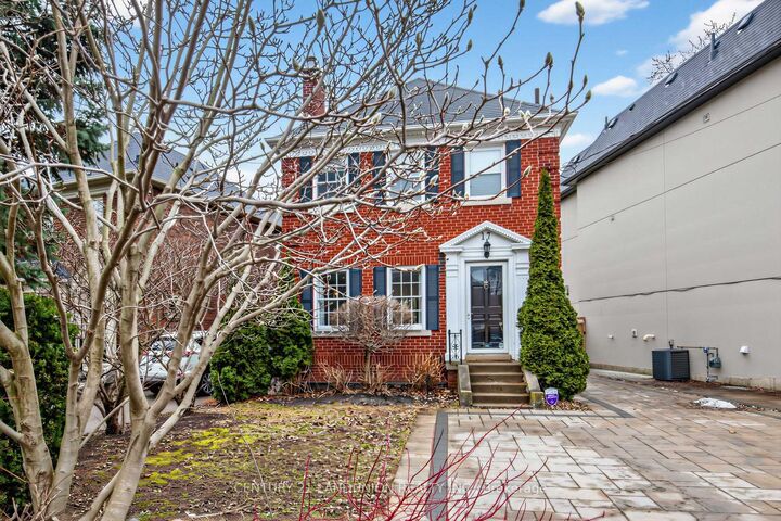 Property Photo:  17 Otter Crescent  ON M5N 2W3 