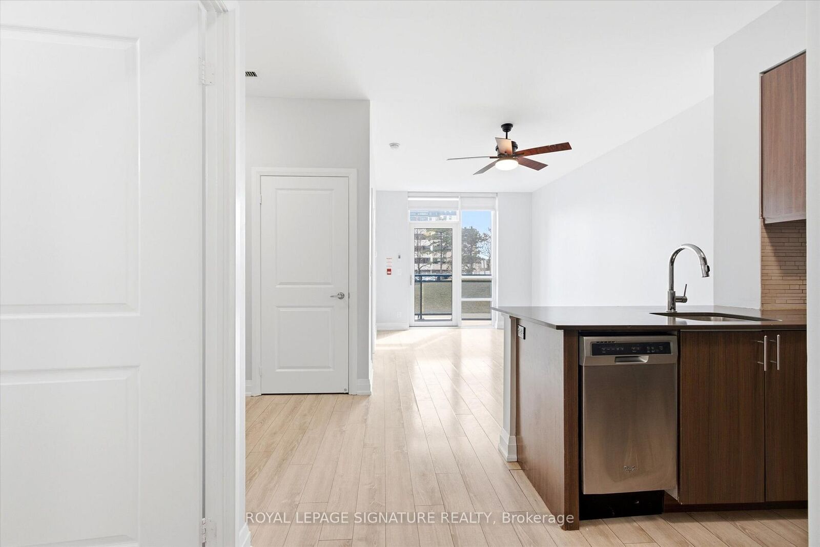 Property Photo: 6 Eva Road Gl5 ON M9C 0B1
