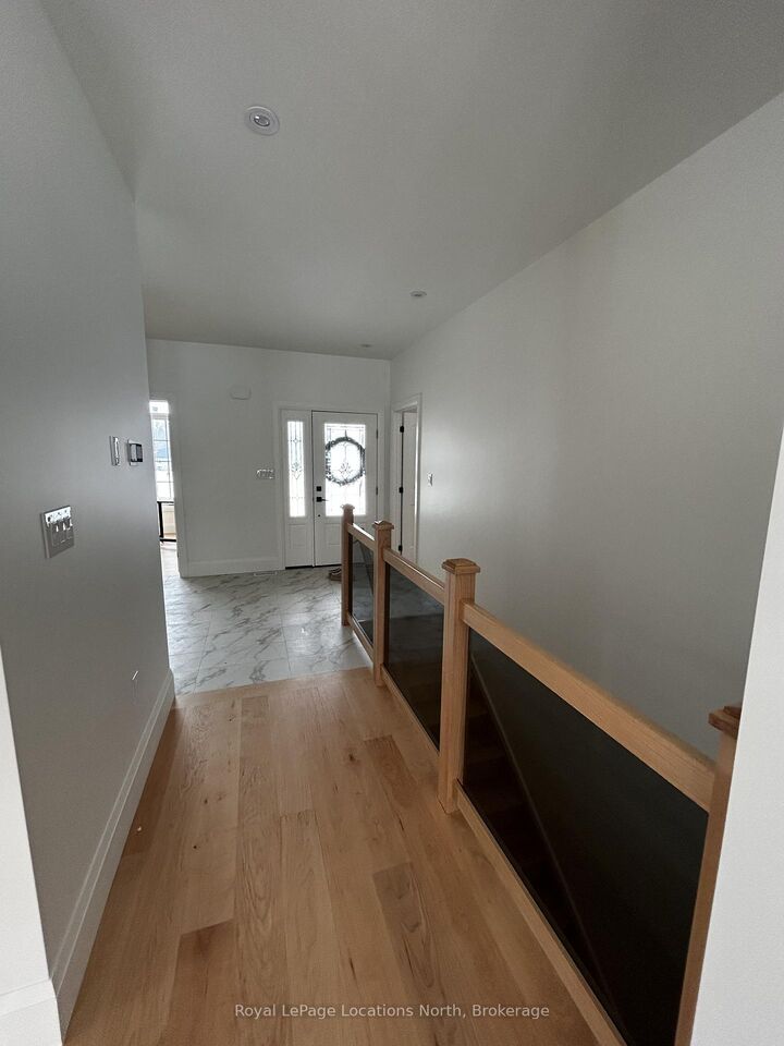 Property Photo: 16 Hilton Lane 27 ON N4L 1L8