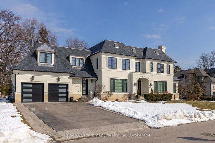 15 Lambert Common — photo 1