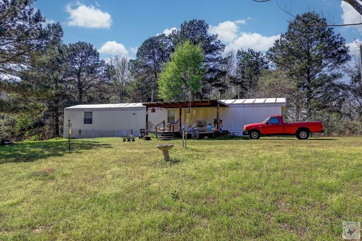 Property Photo:  40 Private Road 1011  AR 71854 