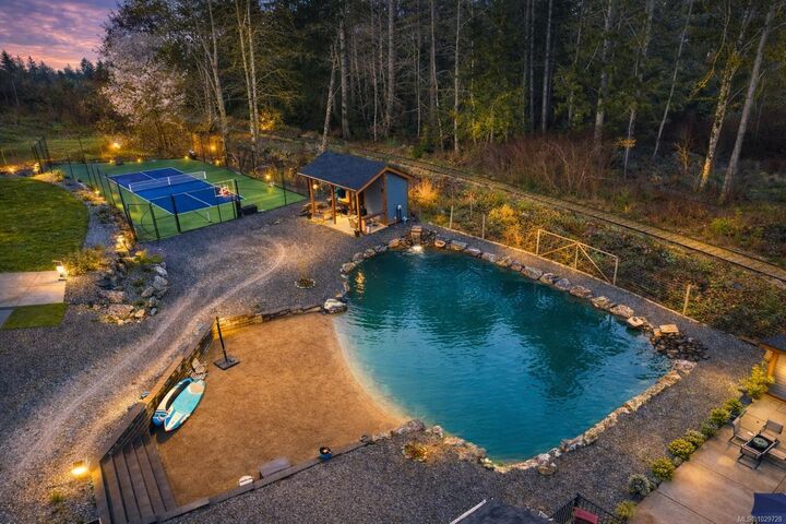 Property Photo: 3215 Pinder Pl BC V8H 0B4