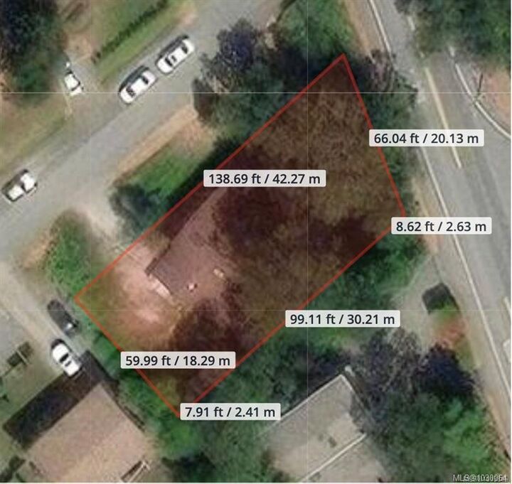 Property Photo:  1279 Burnside Rd W  BC V8Z 1P3 