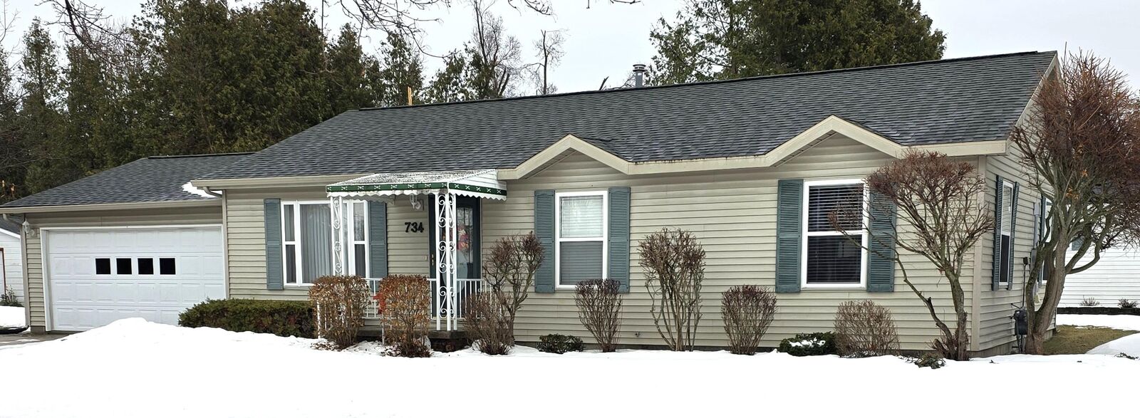 Property Photo:  734 Clinton Street  MI 49707 