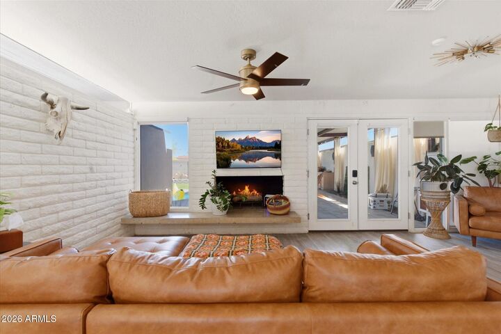 Property Photo:  3020 E Wethersfield Road  AZ 85032 