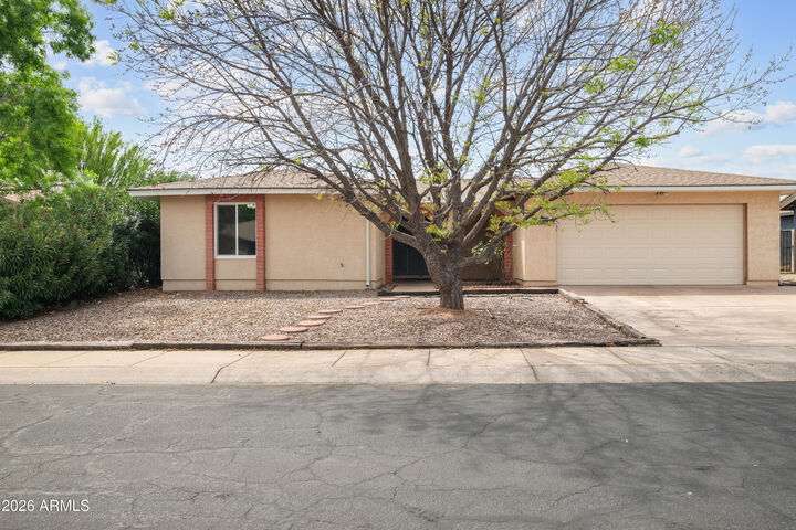 Property Photo:  5120 Calle Bonita --  AZ 85635 