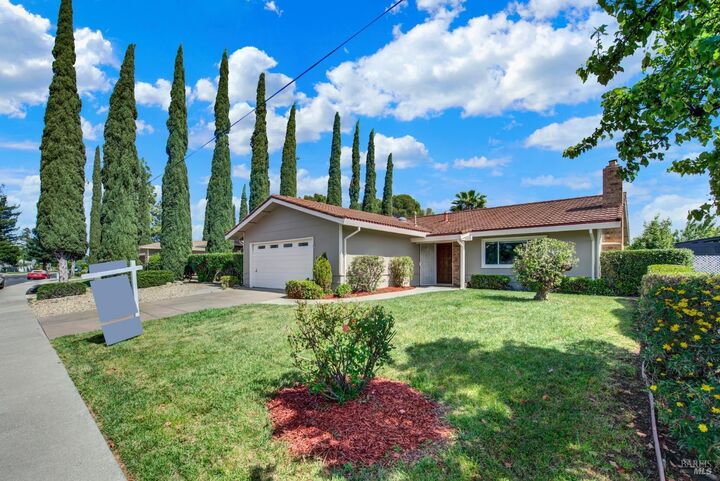 Property Photo:  442 Yellowstone Drive  CA 95687 