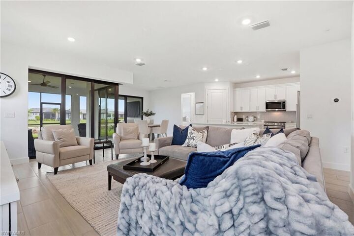 Property Photo: 1973 Fresno Ave FL 34120