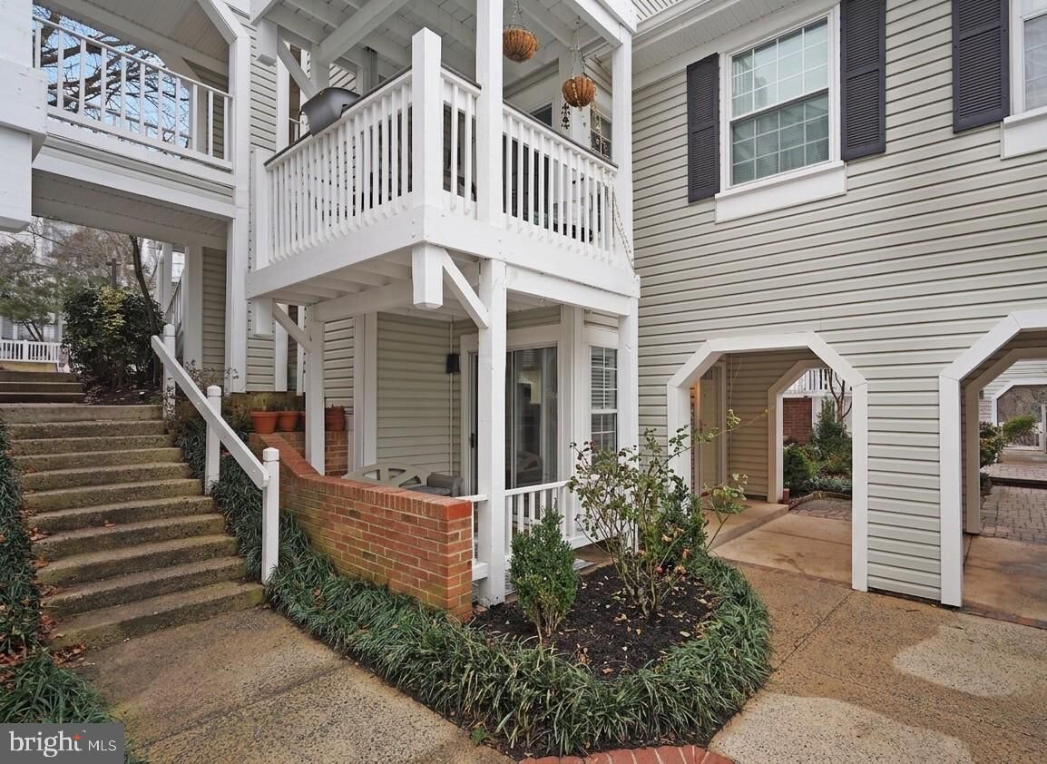 Property Photo:  2905 S Woodley Street A  VA 22206 
