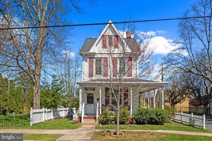Property Photo:  308 Redwood Street  PA 17109 
