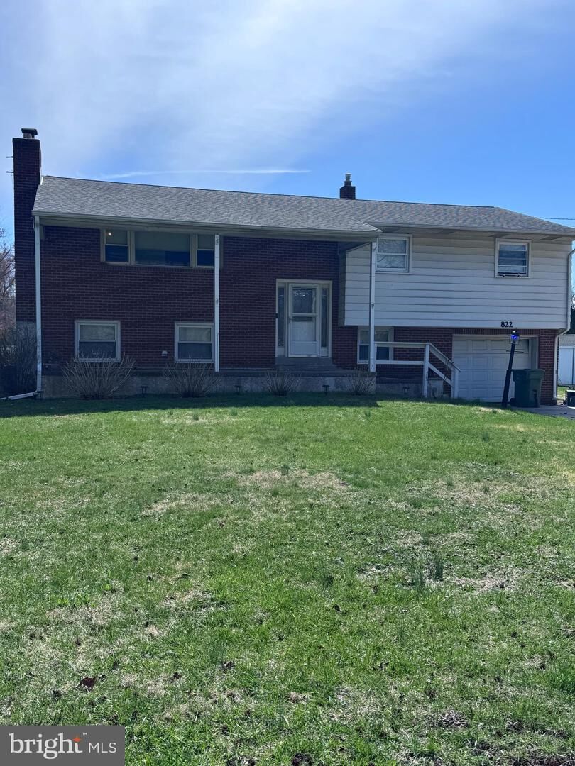 Property Photo:  822 Murray Avenue  NJ 08002 