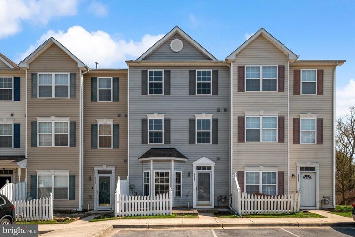 Property Photo:  1725 Barnett Court  MD 21144 